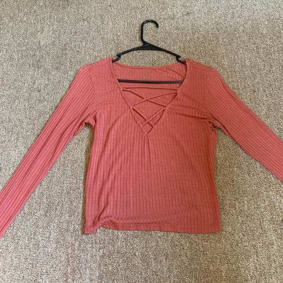 Me to we crop top - Picture 1 of 4